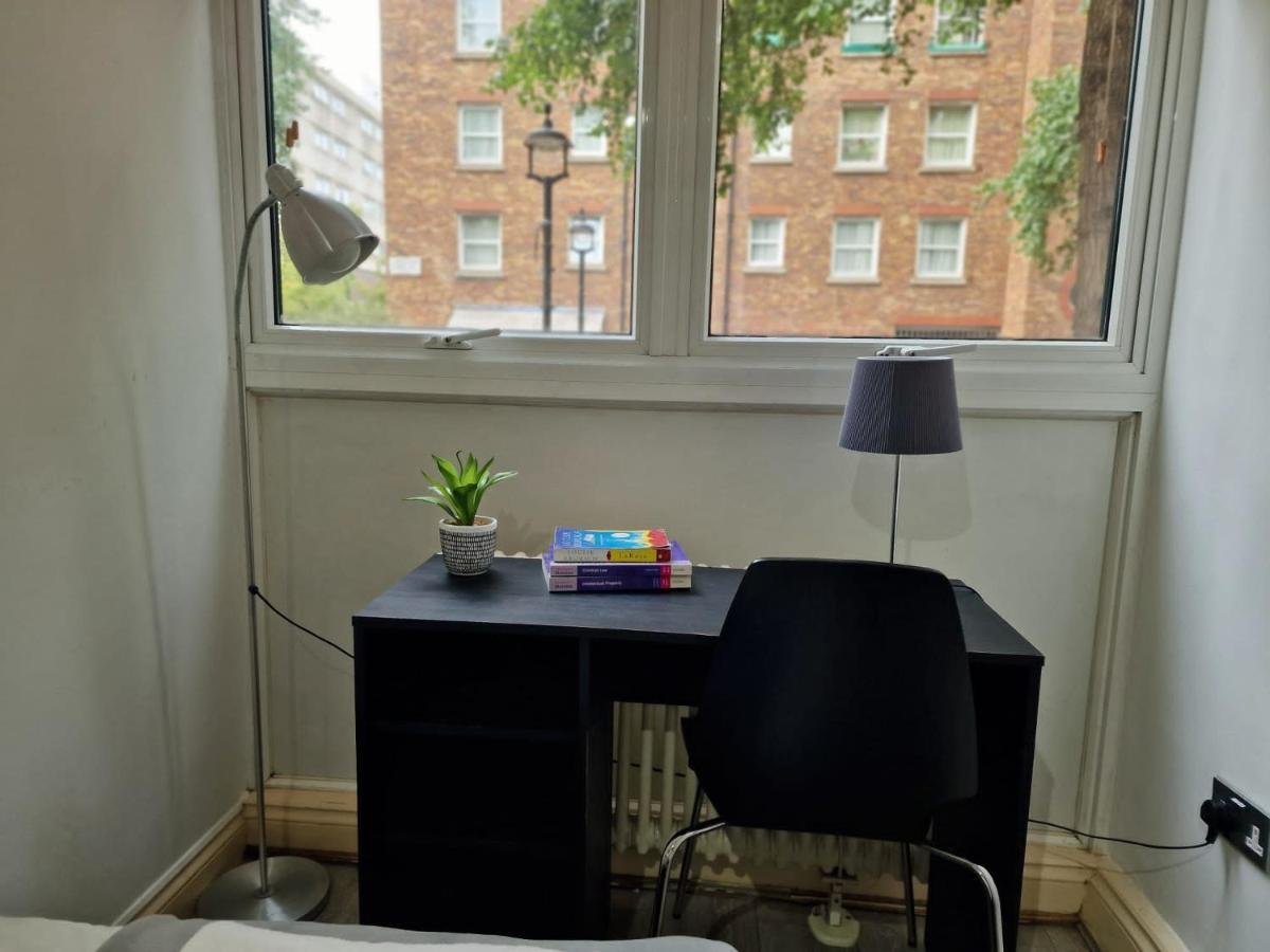 2 Bedrooms Flat In Great Location! Londra Exterior foto